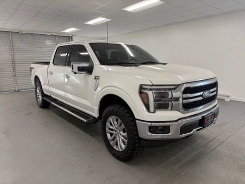 Used 2025 Ford F150 Lariat w/ Equipment Group 501A Mid AWD/4WD image 3