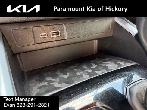 Used 2023 Chevrolet Colorado Trail Boss image 23