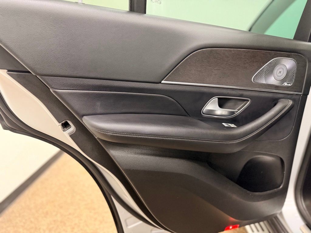 Used 2020 Mercedes-Benz GLE 350 4MATIC image 23