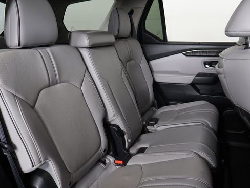 Used 2023 Honda Pilot Elite image 39