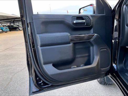 Used 2019 Chevrolet Silverado 1500 LT w/ Texas Edition image 22