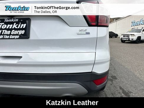 Used 2017 Ford Escape SE AWD/4WD image 29