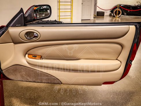 Used 2000 Jaguar XK8 Convertible RWD image 46