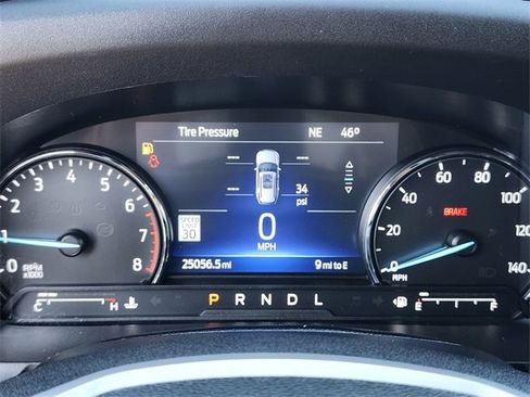 Certified 2022 Ford Explorer XLT w/ Equipment Group 202A image 33