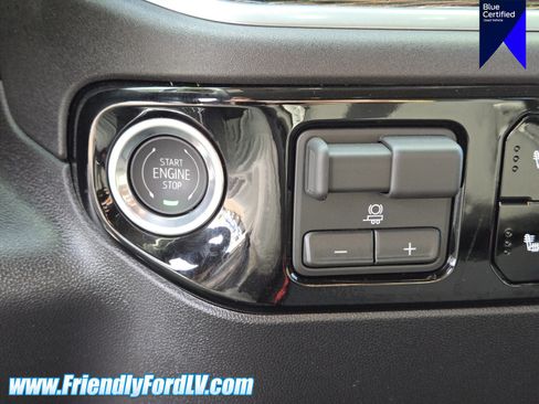 Used 2026 GMC Sierra 2500 SLE w/ SLE Value Package; AWD/4WD image 26