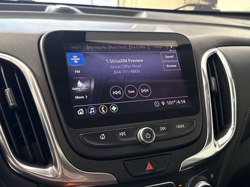 Used 2021 Chevrolet Equinox Premier FWD image 22