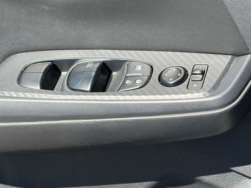 Used 2024 Nissan Sentra SV FWD image 22