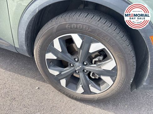Certified 2023 Kia Sportage X-Line w/ X-Line Premium Package AWD/4WD image 2