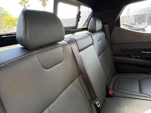 Used 2023 Hyundai Santa Cruz Limited image 41