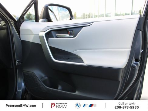 Used 2023 Toyota RAV4 XLE Premium image 35