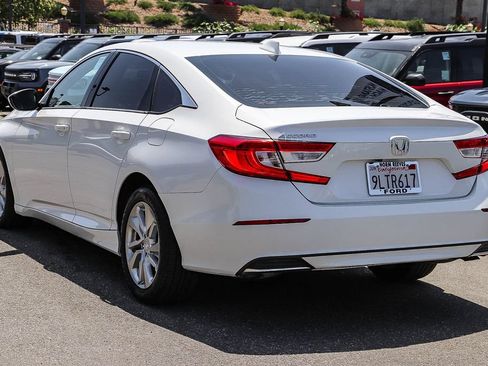 Used 2020 Honda Accord LX image 9