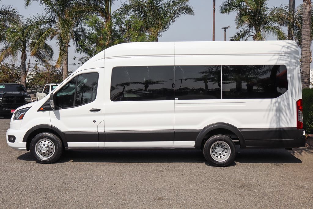 Used 2023 Ford Transit 350 XLT RWD image 5
