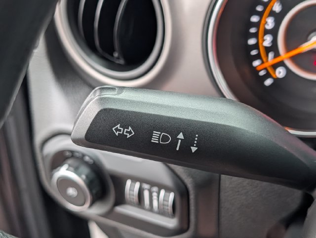 Used 2022 Jeep Wrangler Unlimited Sport AWD/4WD image 28