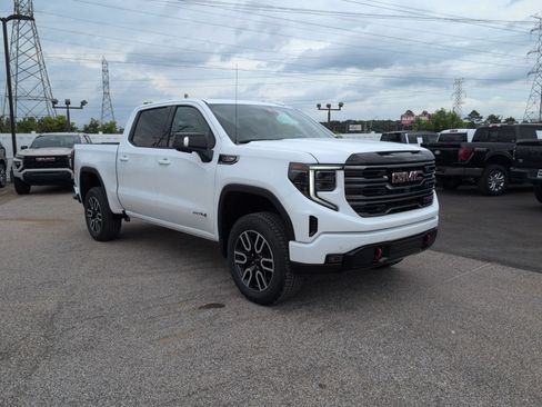 New 2026 GMC Sierra 1500 AT4 w/ AT4 Preferred Package AWD/4WD image 9