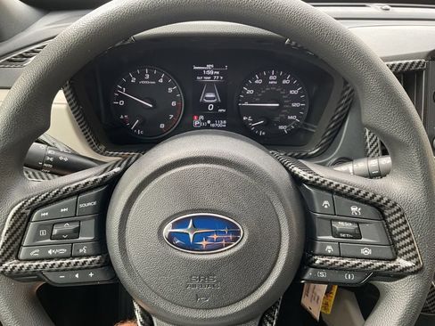 Used 2025 Subaru Forester AWD/4WD image 12