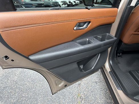Used 2024 Nissan Pathfinder Platinum w/ Cargo Package FWD image 21