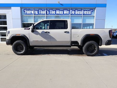 New 2026 GMC Sierra 2500 AT4X image 7