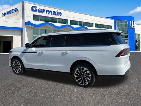 Used 2025 Lincoln Navigator L Black Label image 7