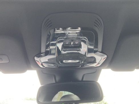 Used 2022 Alfa Romeo Stelvio Veloce image 16