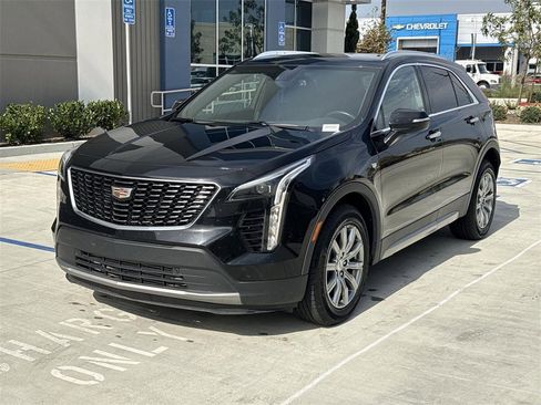 Used 2023 Cadillac XT4 Premium Luxury image 7