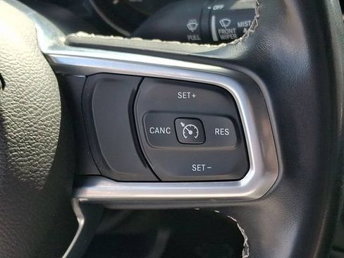 Used 2021 Jeep Wrangler Unlimited Sahara w/ LED Lighting Group AWD/4WD image 23