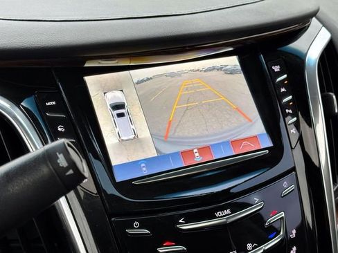 Used 2017 Cadillac Escalade ESV Premium Luxury image 28