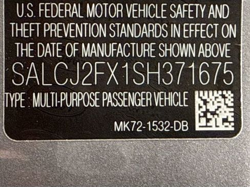 Used 2025 Land Rover Discovery Sport S image 26