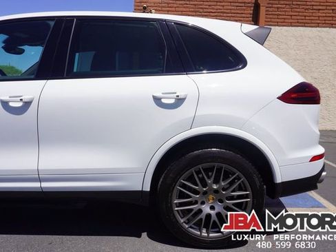Used 2017 Porsche Cayenne Platinum Edition AWD/4WD image 49