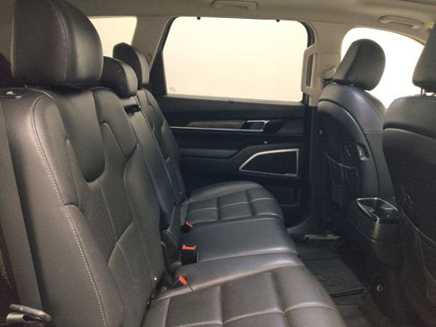 Used 2020 Kia Telluride EX AWD/4WD image 19