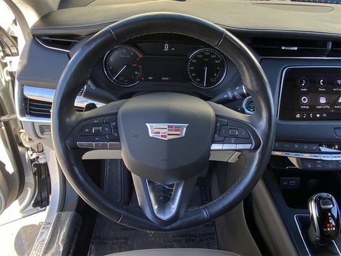 Used 2021 Cadillac XT4 Luxury w/ Cold Weather Package image 24