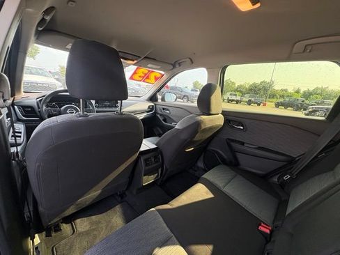 Used 2023 Nissan Rogue SV FWD image 26