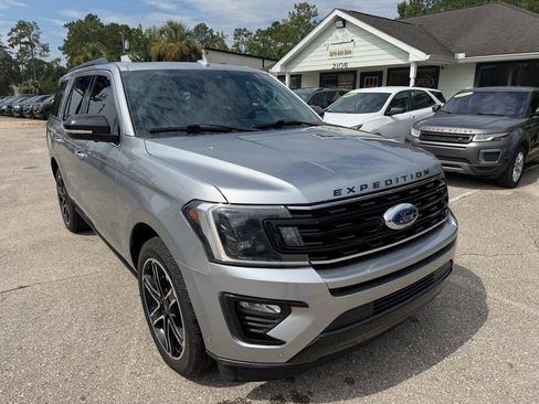 Used 2020 Ford Expedition Limited w/ Equipment Group 303A RWD image 3