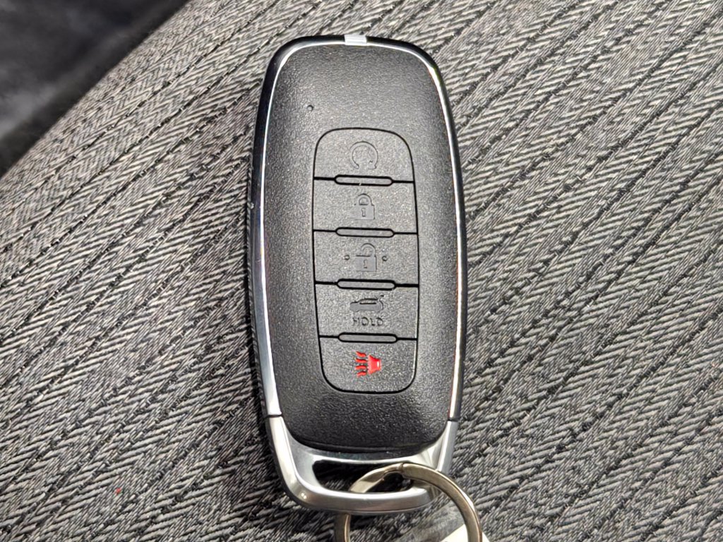 Used 2021 Nissan Rogue S AWD/4WD image 11
