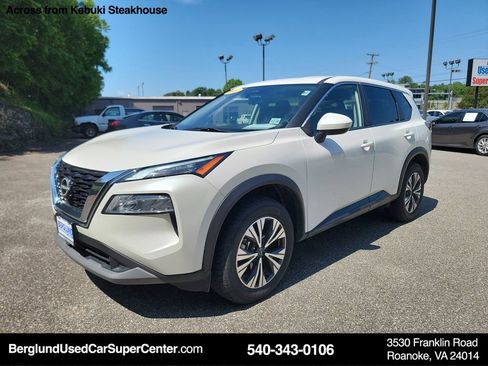 Used 2023 Nissan Rogue SV image 14