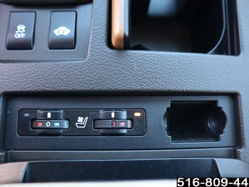 Used 2015 Lexus RX 450h AWD image 21