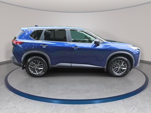 Used 2021 Nissan Rogue S FWD image 4