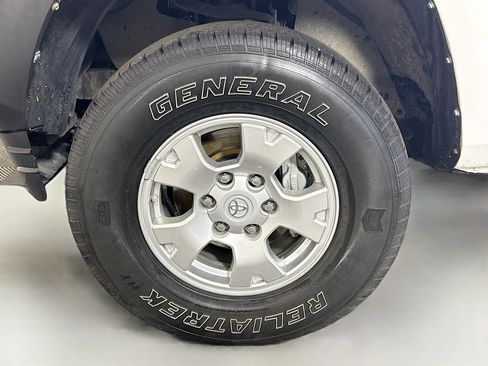 Used 2022 Toyota Tacoma SR RWD image 37