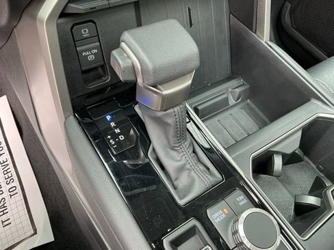 Used 2024 Toyota Tundra Limited image 24