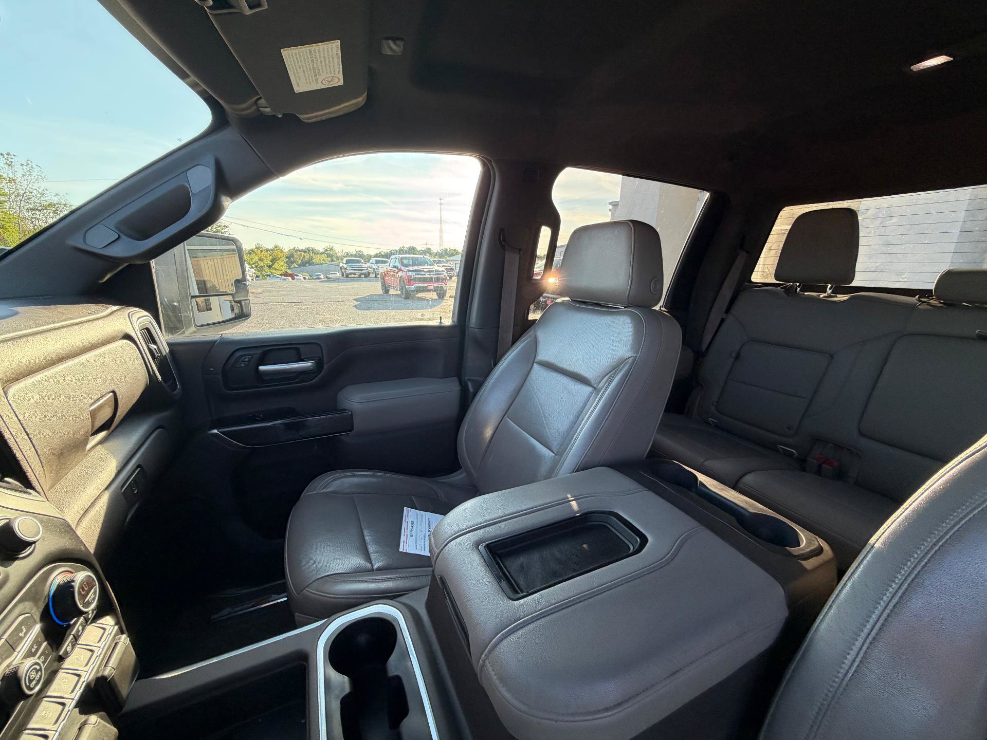 Used 2020 Chevrolet Silverado 2500 LTZ AWD/4WD image 12
