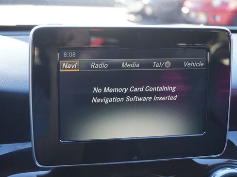 Used 2016 Mercedes-Benz GLA 250 image 32