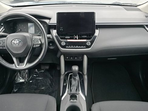 Used 2024 Toyota Corolla Cross LE AWD/4WD image 18
