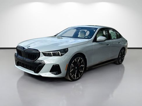 New 2026 BMW 530i w/ M Sport Package image 7