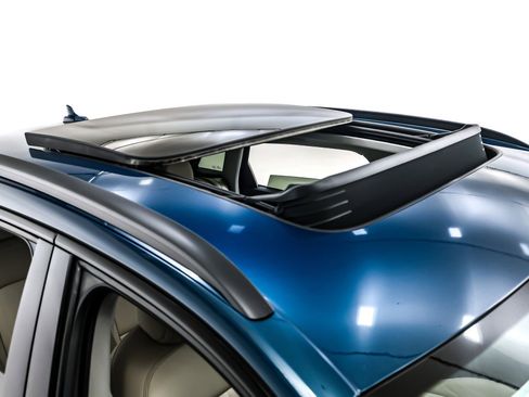 Used 2023 Audi e-tron Premium w/ Convenience Plus Package image 22