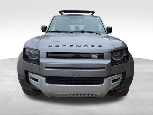 Used 2020 Land Rover Defender 110 HSE image 4