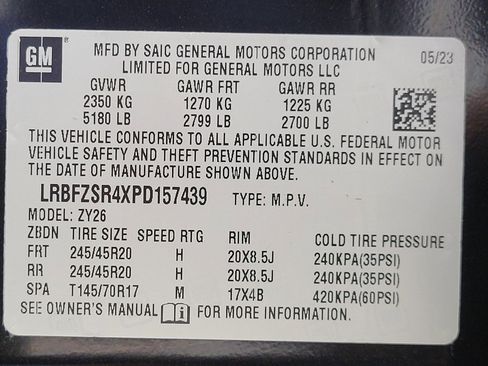 Certified 2023 Buick Envision Avenir image 28