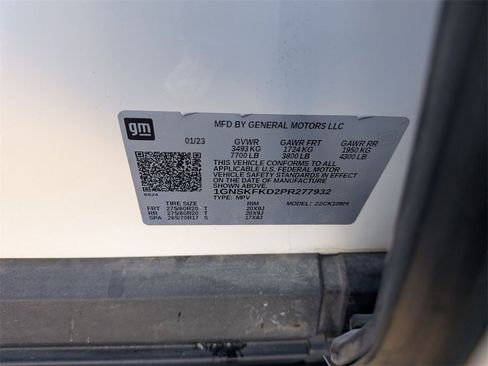 Used 2023 Chevrolet Suburban Premier image 36