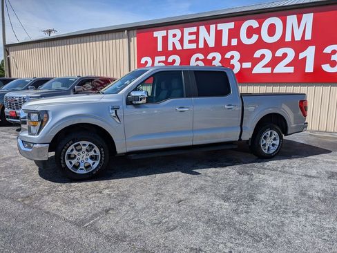 Used 2023 Ford F150 XLT RWD image 2