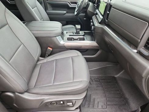Certified 2024 Chevrolet Silverado 1500 LTZ AWD/4WD image 28