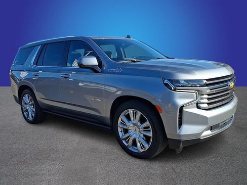 Used 2024 Chevrolet Tahoe High Country AWD/4WD image 2