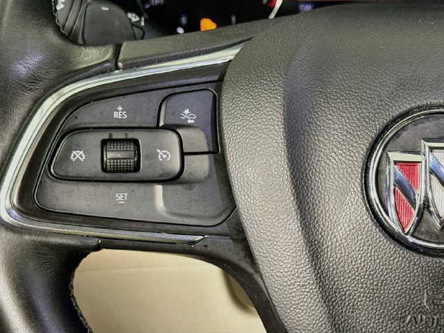 Used 2023 Buick Envision Preferred FWD image 11